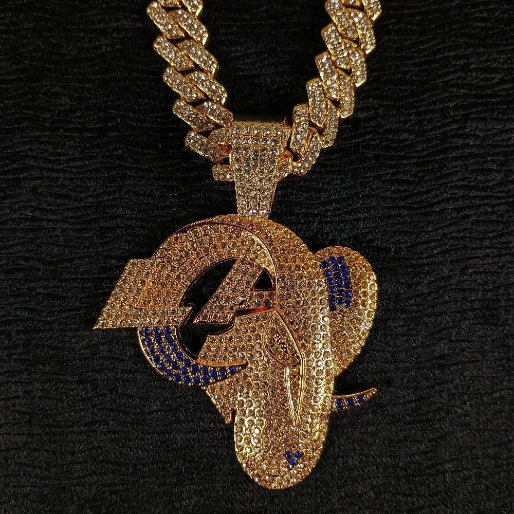NFL Los Angeles Rams 20 Inch Necklace Pendant Cuban Chain Link Football Jewelry